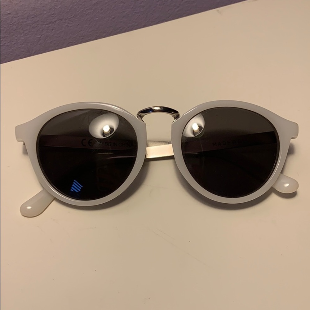 White Cat-Eye Sun Glasses